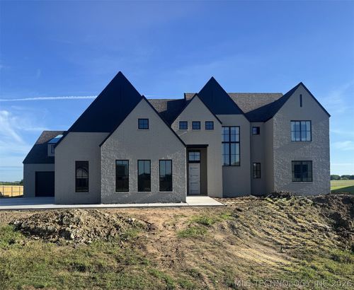 113 W 164th Pl S, Glenpool, OK, 74033-4487 | Card Image