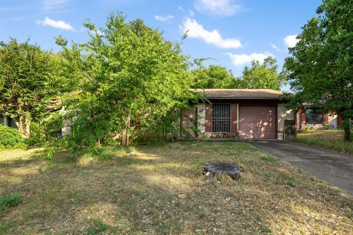 2329 Campden Dr, Austin, TX, 78745-4835 | Card Image