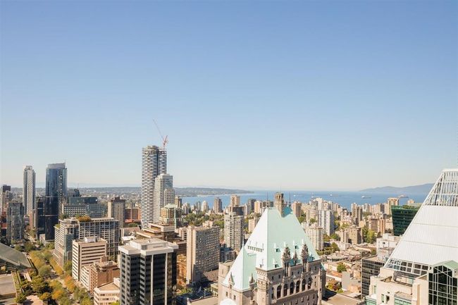 3701 - 667 Howe St, Condo with 3 bedrooms, 3 bathrooms and 2 parking in Vancouver BC | Image 18