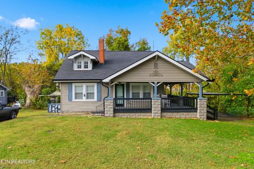 4143 Walker Blvd, Knoxville, TN, 37917-2218 | Card Image