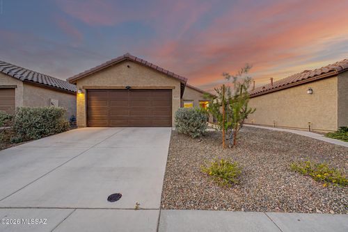 8985 E Linderbrook Dr, Tucson, AZ, 85730-0033 | Card Image