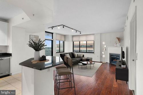 apt-1011-851 N Glebe Rd, ARLINGTON, VA, 22203-4155 | Card Image