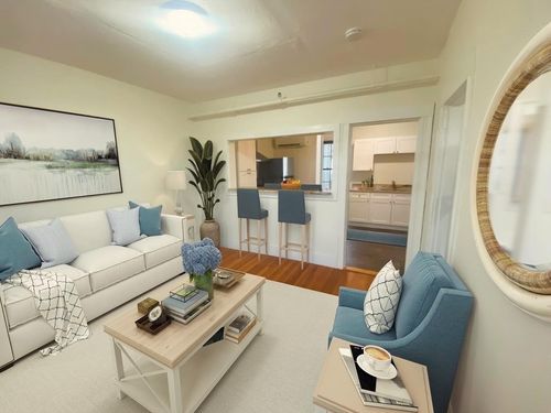 21-21 Commonwealth Ave, Concord, MA, 01742-3003 | Card Image