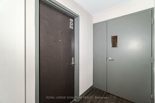 502 - 52 Sumach St, Condo with 1 bedrooms, 1 bathrooms and null parking in Toronto ON | Image 5