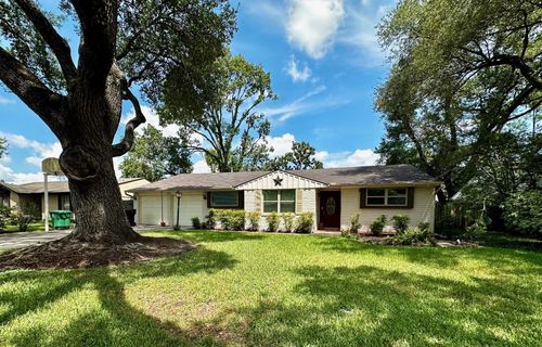 9626 Highmeadow Dr, Houston, TX, 77063-3716 | Card Image