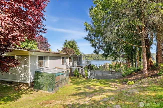 70 E Rustle Way, House other with 3 bedrooms, 2 bathrooms and 2 parking in Grapeview WA | Image 33