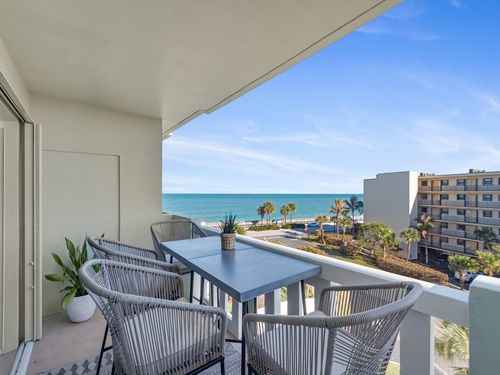 402-4049 Ocean Dr, Vero Beach, FL, 32963-1391 | Card Image