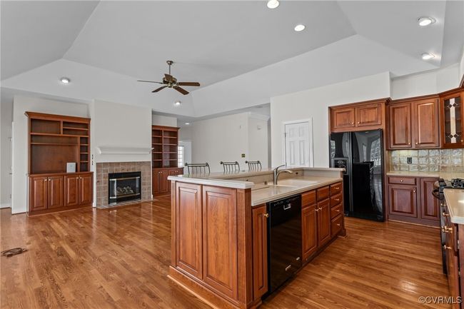 12049 Layton Dr, Condo with 3 bedrooms, 3 bathrooms and null parking in Glen Allen VA | Image 15