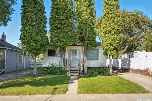 731 Av O S, Saskatoon, SK, S7M2S4 | Card Image