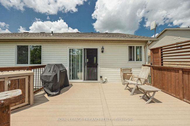 253 Mcgarrell Dr, House other with 4 bedrooms, 3 bathrooms and 2 parking in London ON | Image 37