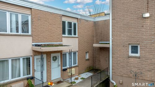 apt-e-120 Wooster St, New Haven, CT, 06511-5722 | Card Image