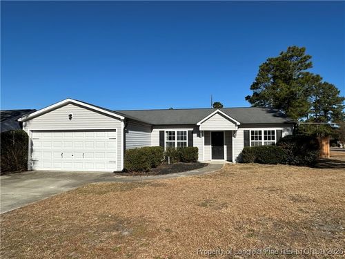 20 Old English Ln, Spring Lake, NC, 28390-7429 | Card Image