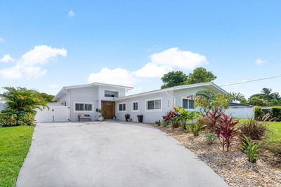 656 Kingfish Place, House other with 4 bedrooms, 3 bathrooms and null parking in North Palm Beach FL | Image 3