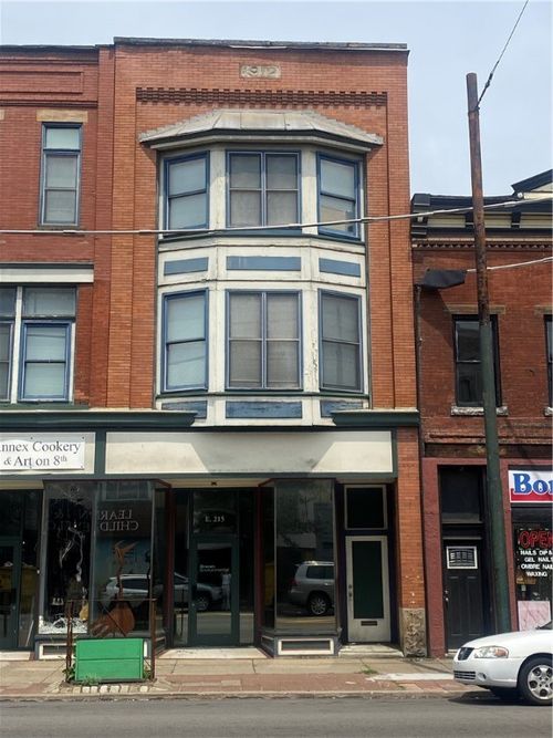 213 E 8th Ave, Homestead, PA, 15120-1515 | Card Image