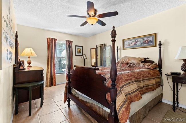 7618 W Golf Club St, House other with 3 bedrooms, 2 bathrooms and 2 parking in Crystal River FL | Image 19