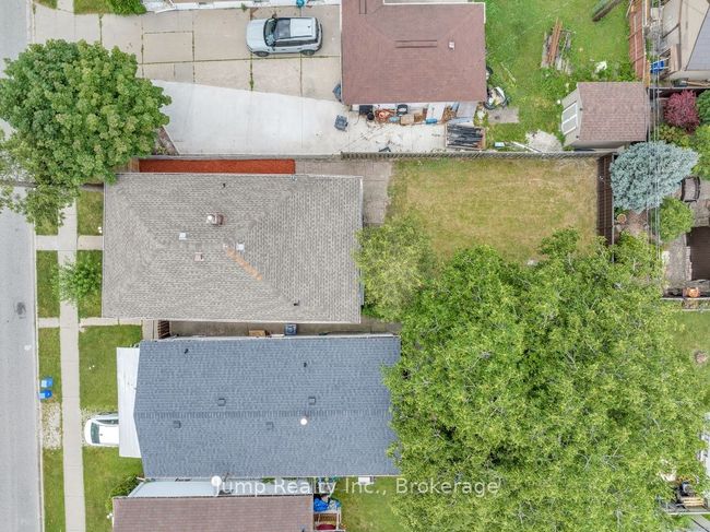1662 Cadillac St, House other with 5 bedrooms, 3 bathrooms and null parking in Windsor ON | Image 10