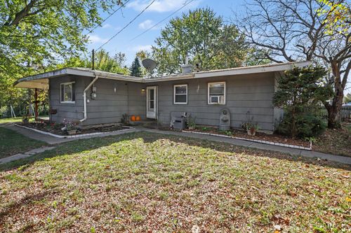 12 Cinderella Cir, Springfield, MI, 49037-7414 | Card Image