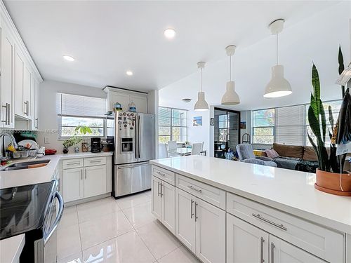 apt-304-2751 Taft St, Hollywood, FL, 33020-2959 | Card Image