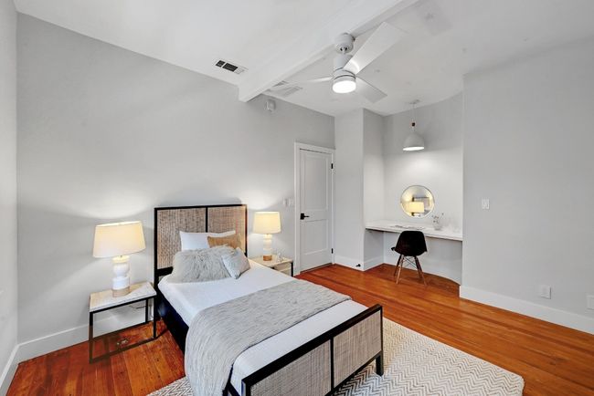 3rd Bedroom/Office or Nursery with built-in desk. | Image 23