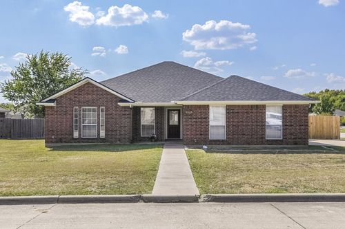 201 Seminole Trl, Alvarado, TX, 76009-2638 | Card Image