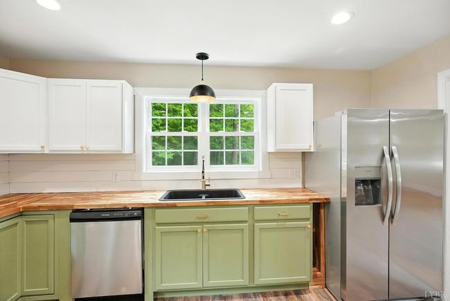 7598 Epsons Rd, House other with 2 bedrooms, 2 bathrooms and null parking in Gladys VA | Image 12