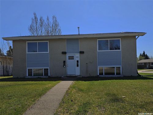 8992 Panton Ave, North Battleford, SK, S9A3J9 | Card Image