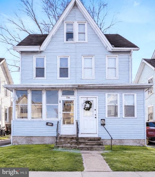 236 Kossuth St, RIVERSIDE, NJ, 08075-3230 | Card Image