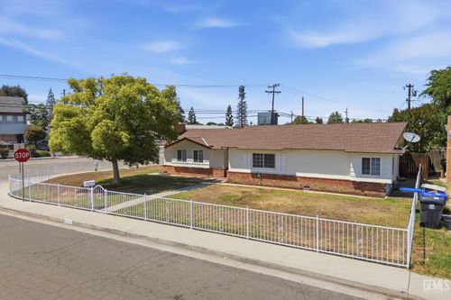 4108 Wood Ln, Bakersfield, CA, 93309-4167 | Card Image