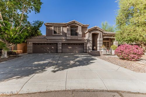 7046 W Cottontail Ln, Peoria, AZ, 85383-7259 | Card Image