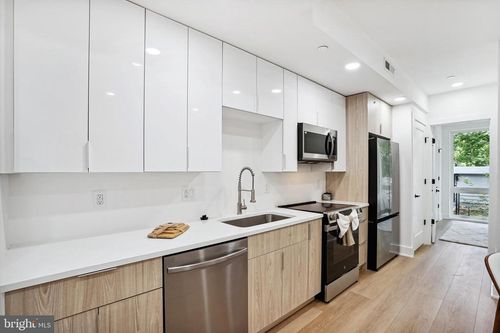 apt-3a-1372 Bryant St Ne, WASHINGTON, DC, 20018-1183 | Card Image