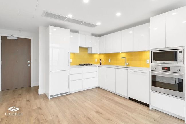 2907 - 10428 Whalley Blvd, Condo with 1 bedrooms, 1 bathrooms and 1 parking in Surrey BC | Image 7