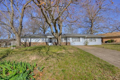 1502 Greenwood Blvd, Neosho, MO, 64850-1351 | Card Image