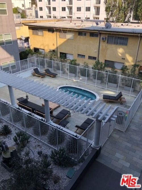 212-11925 Kling St, Valley Village, CA, 91607-4045 | Card Image