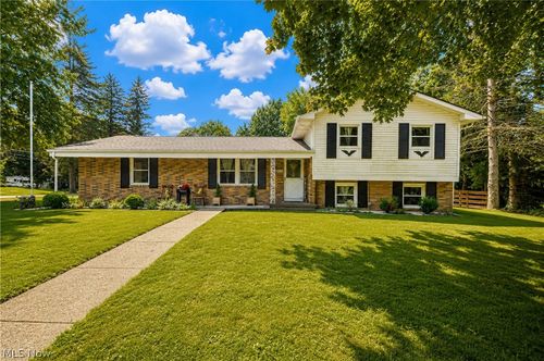 5428 Glenhill Ave Ne, Canton, OH, 44705-3134 | Card Image