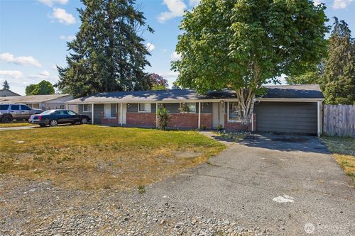 16421644 120th St S, Tacoma, WA, 98444 | Card Image