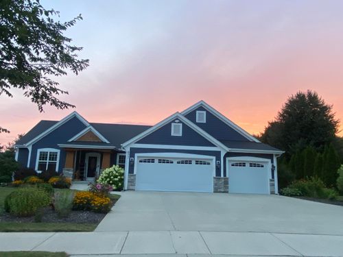 617 Evergreen Ter, Port Washington, WI, 53074-2639 | Card Image