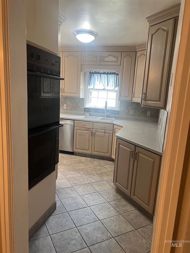 520 E Avenue A, House other with 3 bedrooms, 2 bathrooms and 2 parking in Jerome ID | Image 10
