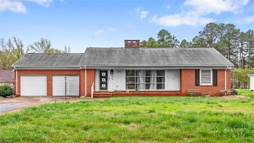 56 N Hillcrest Dr, Siler City, NC, 27344 | Card Image