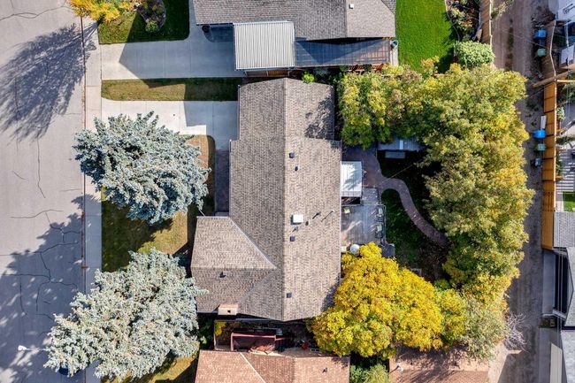 70 Mayfair Rd Sw, House detached with 3 bedrooms, 4 bathrooms and 3 parking in Calgary AB | Image 43