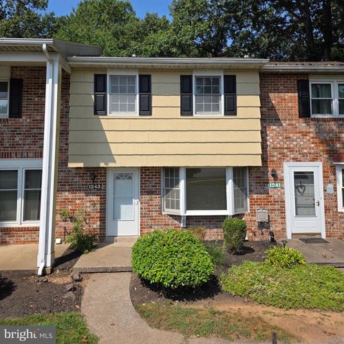 1243 Peggy Dr, Hummelstown, PA, 17036-9017 | Card Image