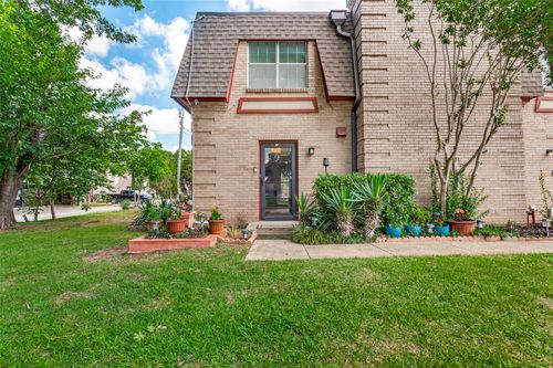 142g-1813 E Grauwyler Rd, Irving, TX, 75061-3015 | Card Image