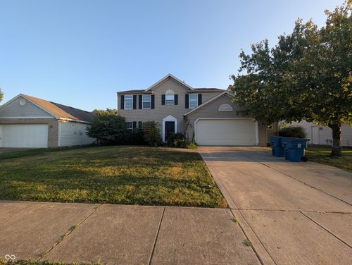 1643 Blankenship Dr, Indianapolis, IN, 46217-8415 | Card Image
