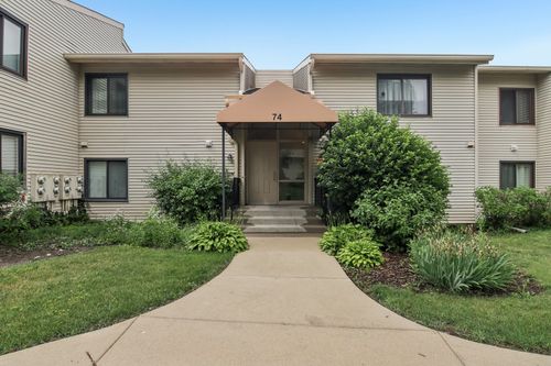 2-74 Commonwealth Ct, Vernon Hills, IL, 60061-1123 | Card Image