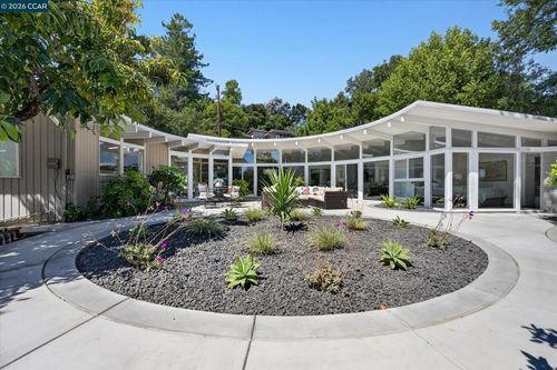 100 El Toyonal, Orinda, CA, 94563-2133 | Card Image