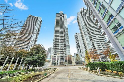 2107-9981 Whalley Blvd, Surrey, BC, V3T0G6 | Card Image