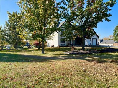 16237 Dana Lane, House other with 5 bedrooms, 3 bathrooms and null parking in Leavenworth KS | Image 3