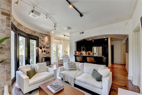 unit-424-2255 Peachtree Rd Ne, Atlanta, GA, 30309-1170 | Card Image