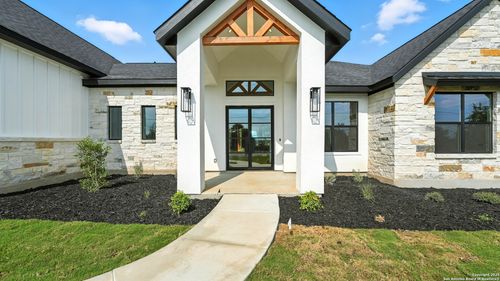 306 Toucan Dr, Spring Branch, TX, 78070-5468 | Card Image