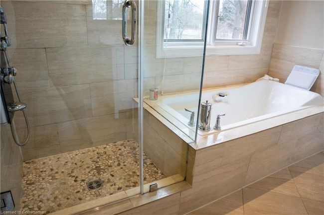 12 - 320 Hamilton Dr, Townhouse with 3 bedrooms, 3 bathrooms and 3 parking in Ancaster ON | Image 35