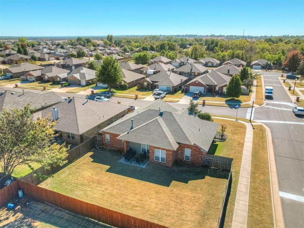 16th St, Moore, OK 73160